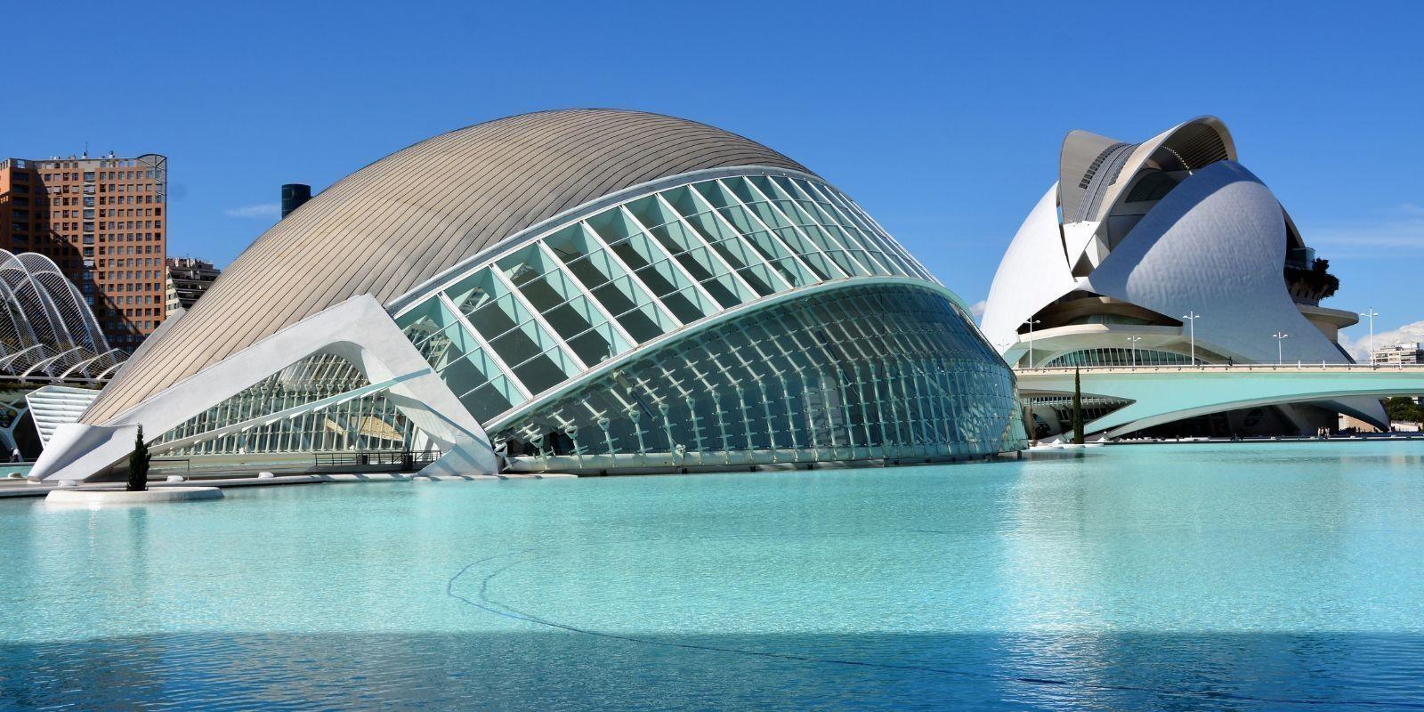 Valencia: La Ciudad Ideal para Vivir y Crecer