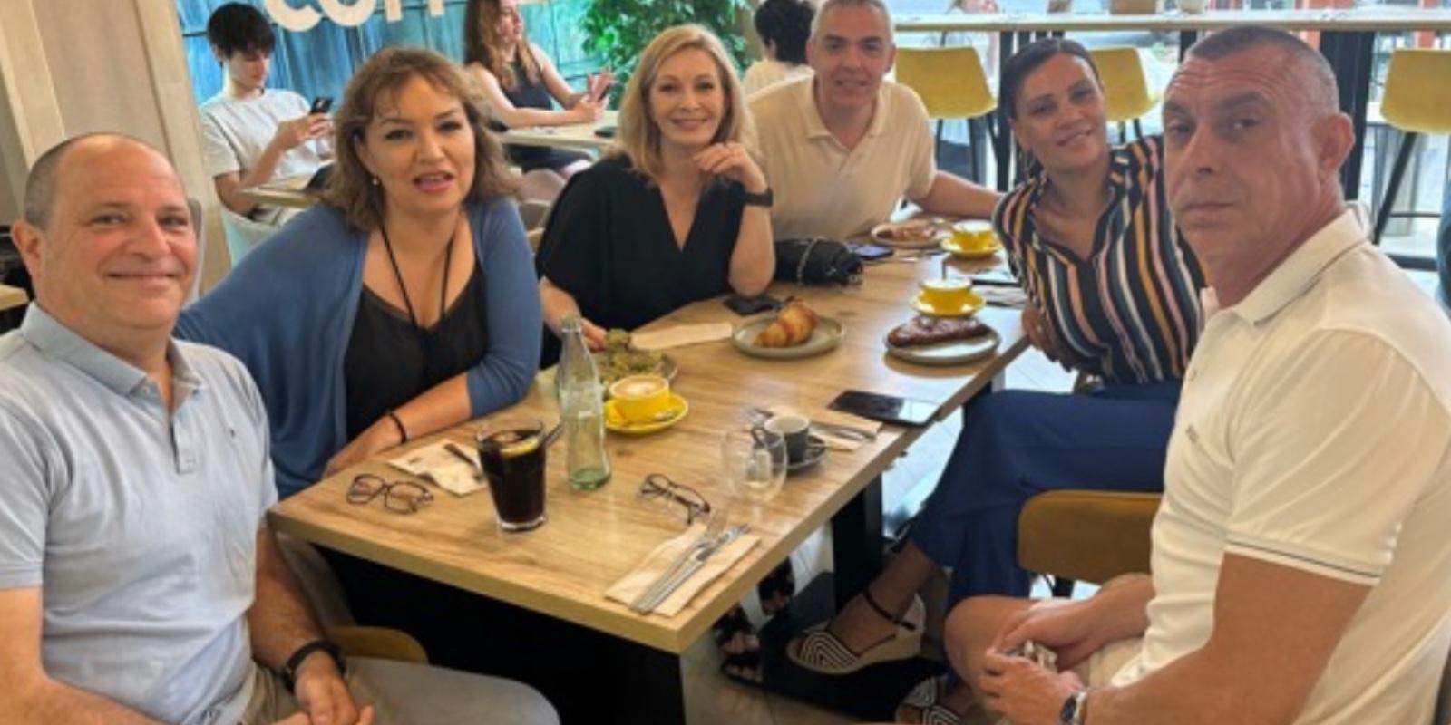 Éxito Inmobiliario: Estrategias para Agentes