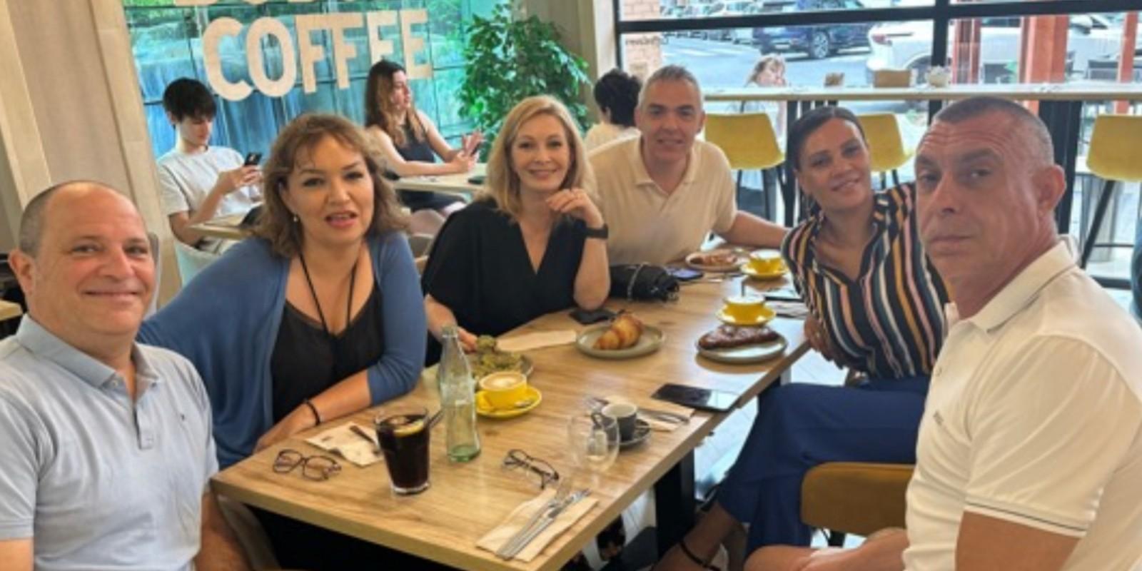 Liderazgo Personal: Transforma Tu Carrera Sin Títulos